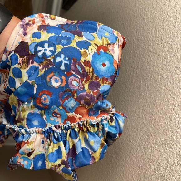 Like new Kortni Jeane peplum halter top swim size S - Picture 3 of 5